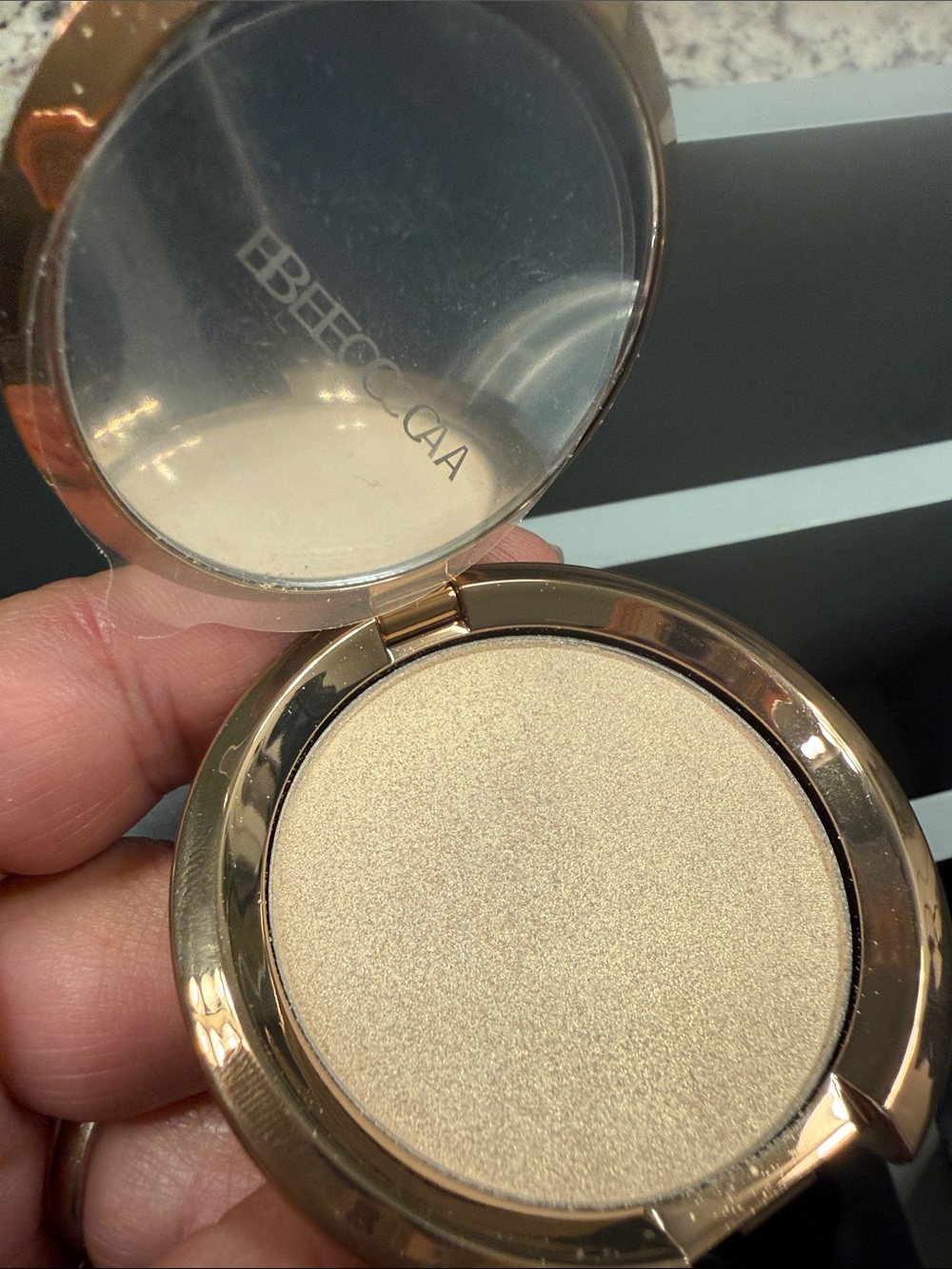 BECCA Radiant Gold Highlighter Compact